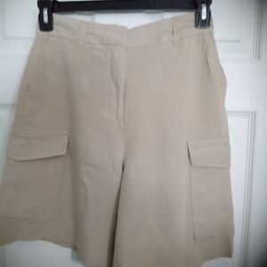 Zara Tan Cargo Style Women's Shorts Size Small